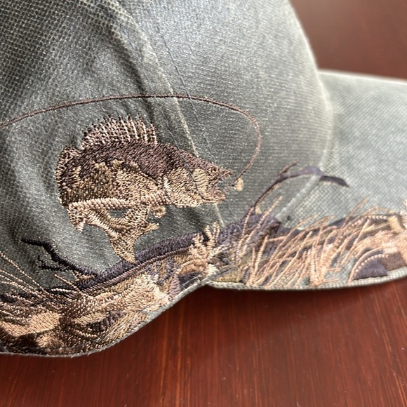 Realtree Dri-Duck Walleye Wildlife Series,embroidered fishing,velcro back cap - Picture 2 of 12